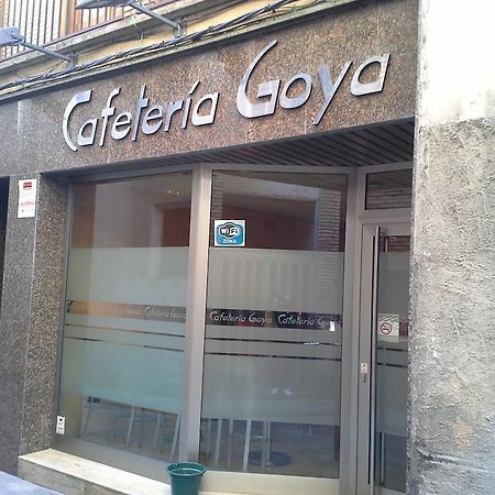 Hostal Cafeteteria Goya Barbastro Extérieur photo