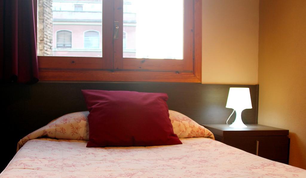 Hostal Cafeteteria Goya Barbastro Chambre photo